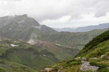<p>The hike up offers stunning views of the valley and, on clear days, Toyama Bay
&nbsp;</p>