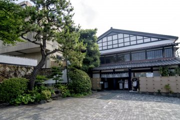 <p>The picturesque&nbsp;facade of Inanba, with stairs leading up to Grand Hotel Hamamatsu.</p>