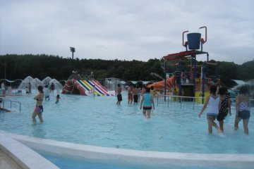 Children`s Fun Pool where my niece enjoyed much. I recommend this for mother/father-child bonding.