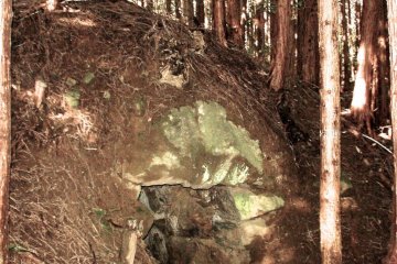 Burial mound on Mt. Ryūō