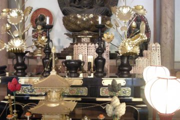 Amida Buddha with glass eyes