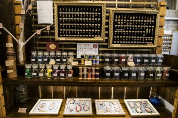 <p>The various parts and accessories required to make a necklace here on display. Look at the variety available for you to make a necklace that is uniquely yours.</p>