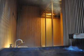 One of the 5 baths