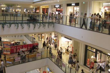 <p>...especially during weekends and special bargain sales</p>
