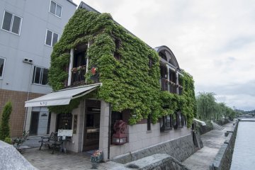 <p>Interesting building line the many waterways of Matsue city, including Ivy-covered Coffee House that caught my eye immediately.</p>