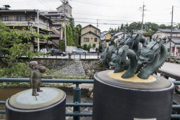 <p>They tell the story of the young boy who fought against the 9-headed dragon.</p>