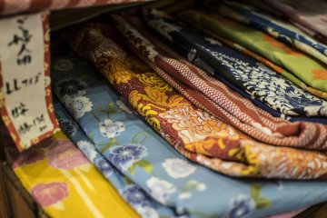 <p>At the onsen Ryokans, colourful Yukata are available for guests, and are popular with female guests who will wear them out to the streets.</p>