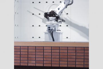 Los huéspedes pueden guardar sus bolsas con este robot. 
