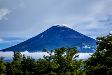 <p>Fuji-Q Highland Amusement Park is a famous theme park in Japan near the base of Mt. Fuji</p>