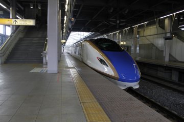 <p>The Hokuriku Shinkansen train towards Karuizawa Station.</p>