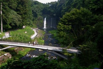 <p>The bridge is a good spot to take photos</p>