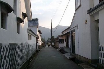<p>Une rue de la ville de Hagi</p>