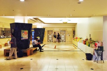 <p>Hotel lobby with an assortment of souvenirs for sale.</p>