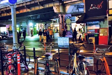 <p>Picture this. You walk out of the subway and what you have is this view, live jazz tunes and a street side wine bar. Picture that.&nbsp;</p>