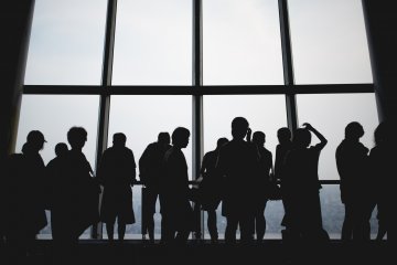 <p>Observers of the Tokyo skyline</p>