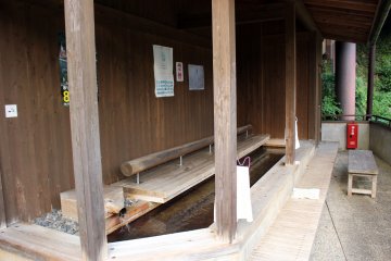<p>Totsukawa-mura is known for its abundance of hot springs. This is Iori no Yu</p>