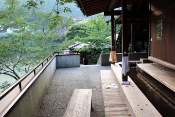 <p>On the deck of Iori no Yu</p>