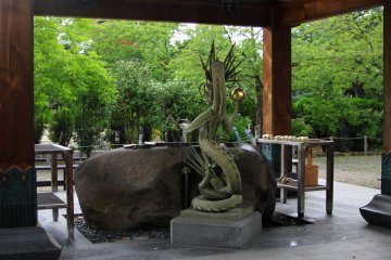 Chōzuya atau temizuya