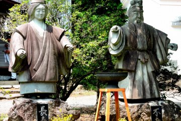 <p>Statues at the shrine</p>