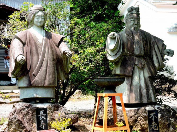 <p>Statues at the shrine</p>