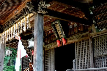 <p>Carvings and a sacred rope decorate one of the halls</p>