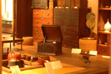 <p>Travel back in time with this exhibit of a typical house complete with old-time furnishings.</p>