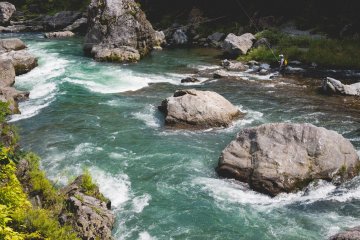 <p>Pretty popular spot to fish</p>