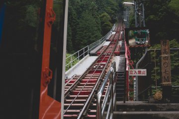 <p>Mountain slope lift</p>