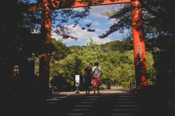 <p>Leaving back to the world outside</p>