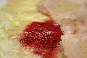 <p>Original spicy red sauce</p>