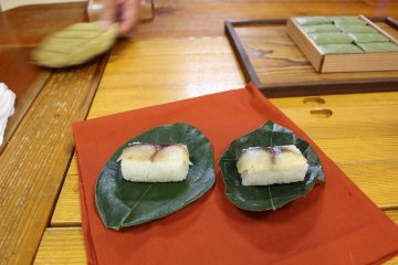 <p>Mackerel kakinohazushi</p>