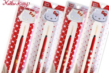 <p>Hello Kitty mimikaki</p>