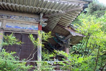 <p>Another view of Emperor Go-Daigo's worship hall</p>