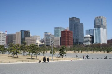 Even if you aren’t here on business, Marunouchi is a lively place with a lot to offer