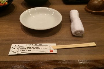 <p>Hanya dibuka untuk makan malam.</p>