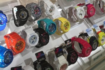 <p>Jam</p>