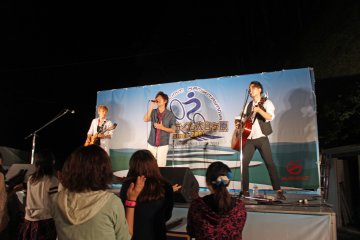 <p>The live band</p>