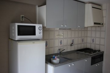 The well-equipped kitchen