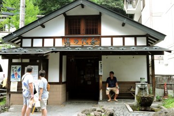 <p>You can bathe in this small public bath house for free</p>