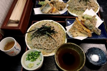 <p>Soba and tempura set</p>