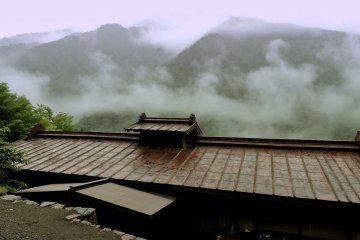Roof of Osaka-ya