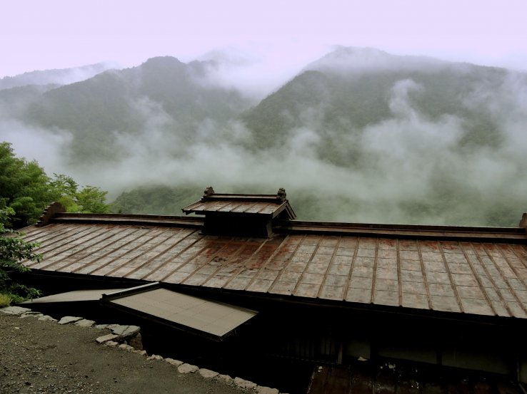 Roof of Osaka-ya