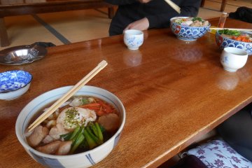 <p>Les d&eacute;licieux udon de Yoshinoike Onsen</p>