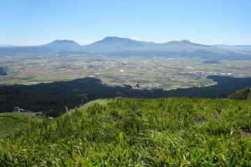 <p>Mt Aso can be safely viewed from the Milk Road</p>