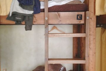 <p>Ini dia kamar dormitory a la backpacker</p>