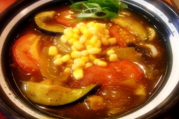 <p><span style="font-family: Arial, sans-serif; font-size: 13.3333px; line-height: 15.3333px;">In Kineya you can enjoy Namban delights such as curry and tempura or&nbsp;</span><i style="font-family: Arial, sans-serif; font-size: 13.3333px; line-height: 15.3333px;">tonkatsu</i><span style="font-family: Arial, sans-serif; font-size: 13.3333px; line-height: 15.3333px;">&nbsp;pork cutlet udon (&yen;930 or &yen;1,090 in a set menu).</span></p>
