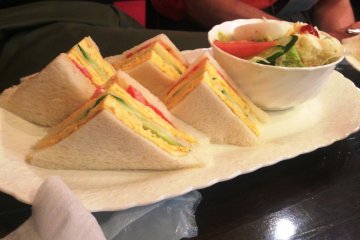 Kishiwada Land's Coffee House