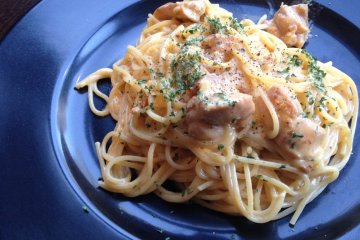 <p>Spageti carbonara yang sederhana namun lezat</p>