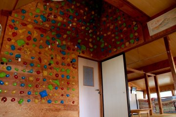 <p>For those who just like to play it safe or want to practice their climbing skills</p>
