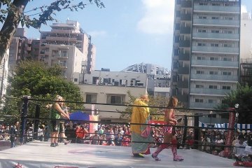 <p>An outdoor event</p>